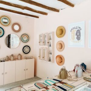 Elegant Floral Table Runner